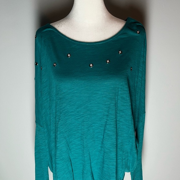 Rock & Republic Tops - Women’s Rock & Republic top - Size: XL - Brand new with tags